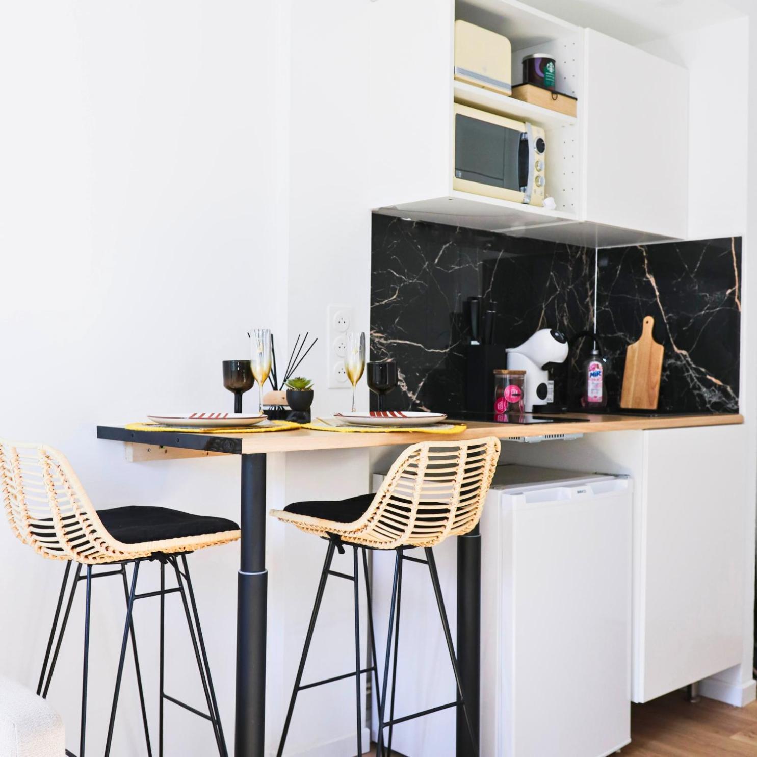 Studio Easy Check-In 8 Mins Disneyland 35 Mins Paris Free Starbucks Coffee Parking Wifi 뷰씨 쎙 죠흐쥬 외부 사진